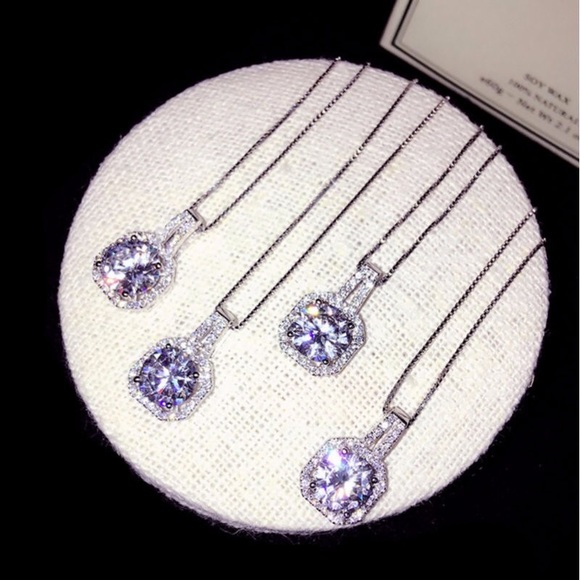 Square Rhinestone Pendant Chain Necklace in Silver - Picture 5 of 7